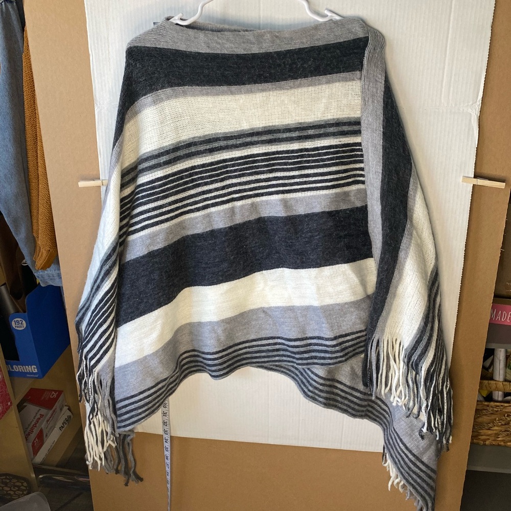 Asymmetrical Striped Fringe Poncho - Gray and Black
